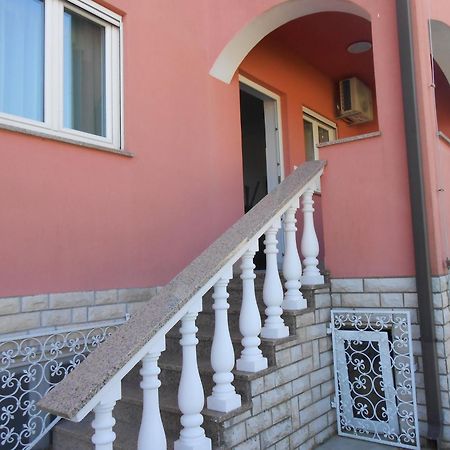 Apartments And Rooms Villa Chiara 크르니카 외부 사진