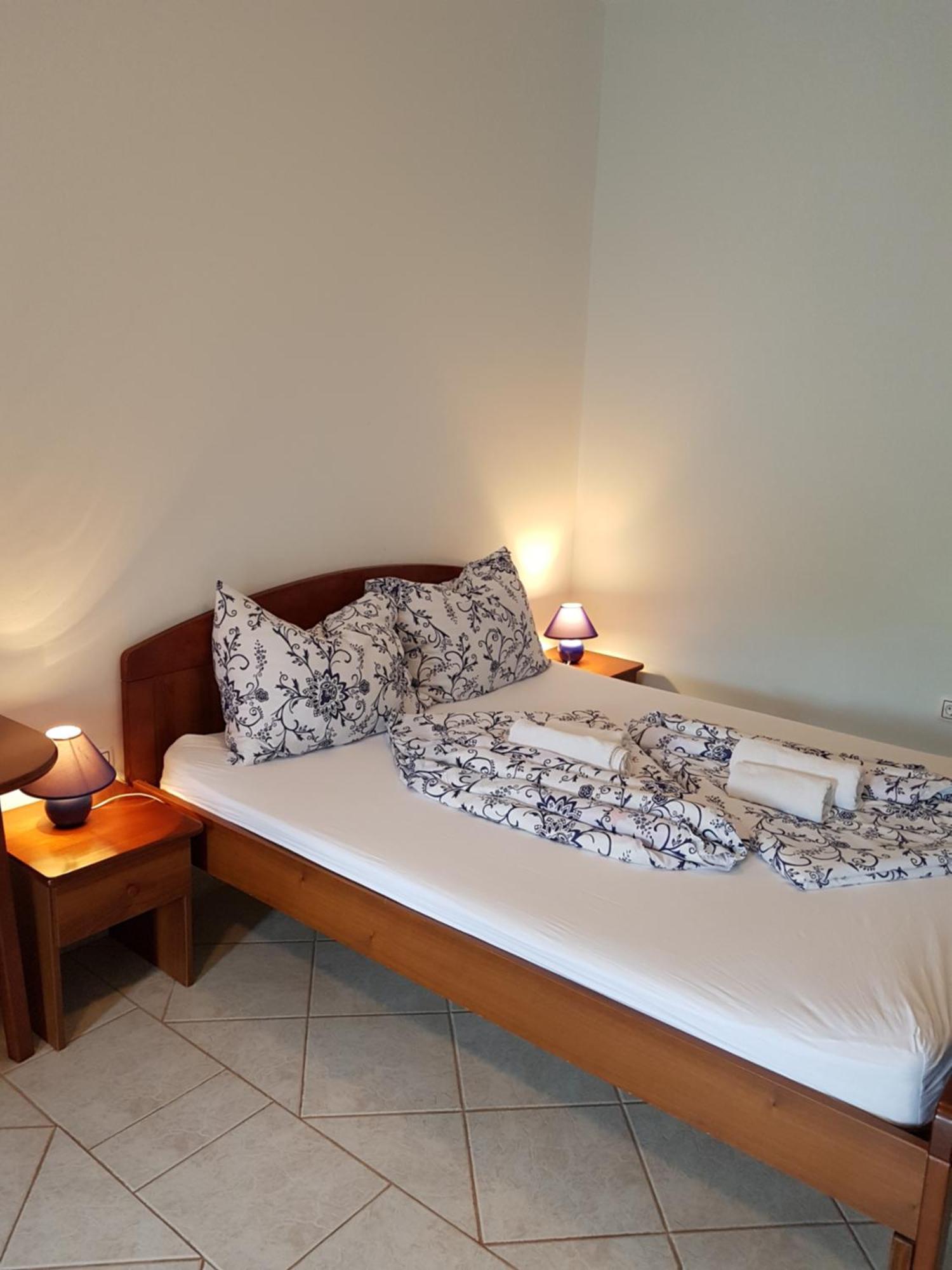 Apartments And Rooms Villa Chiara 크르니카 외부 사진