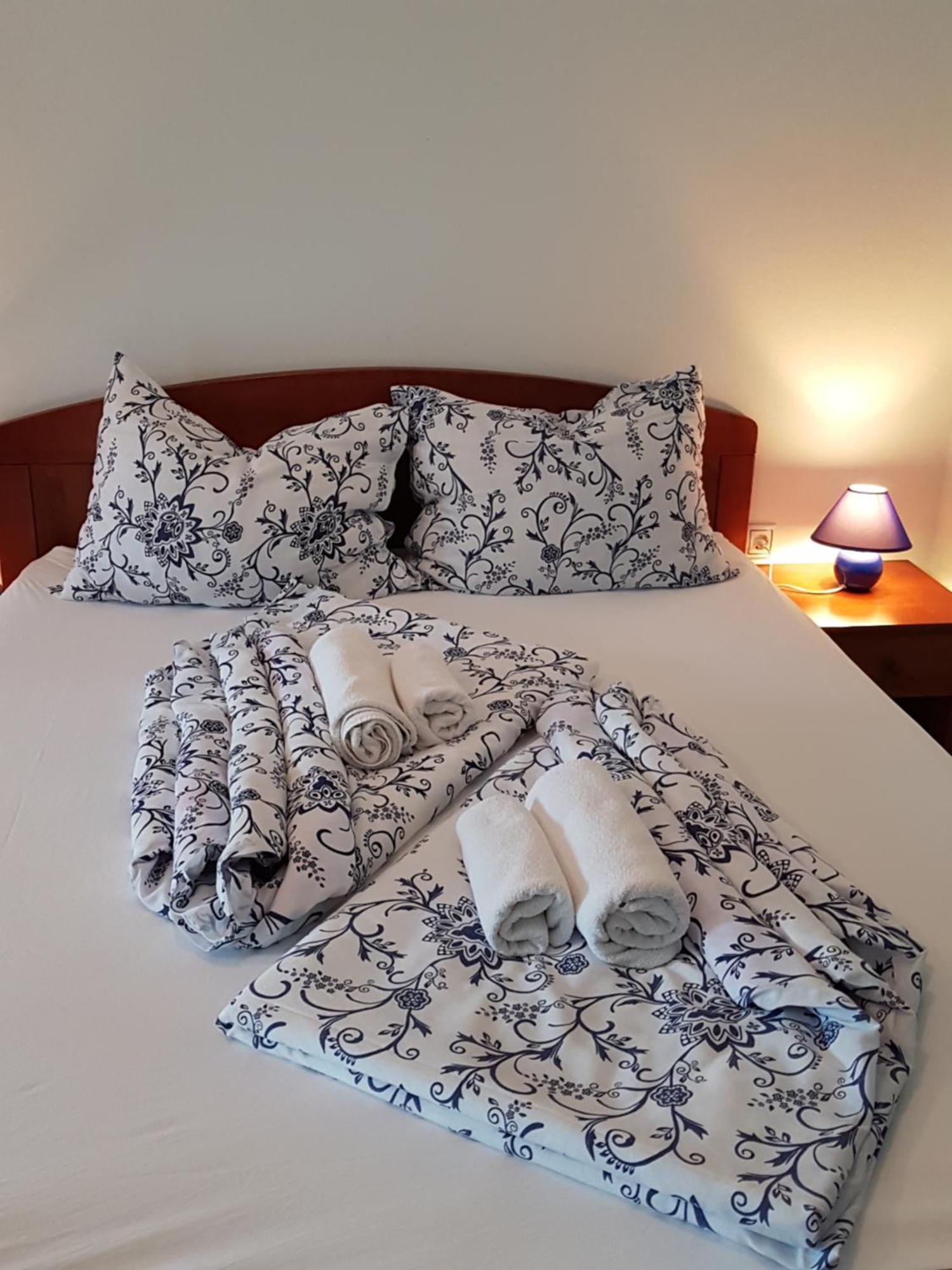 Apartments And Rooms Villa Chiara 크르니카 외부 사진