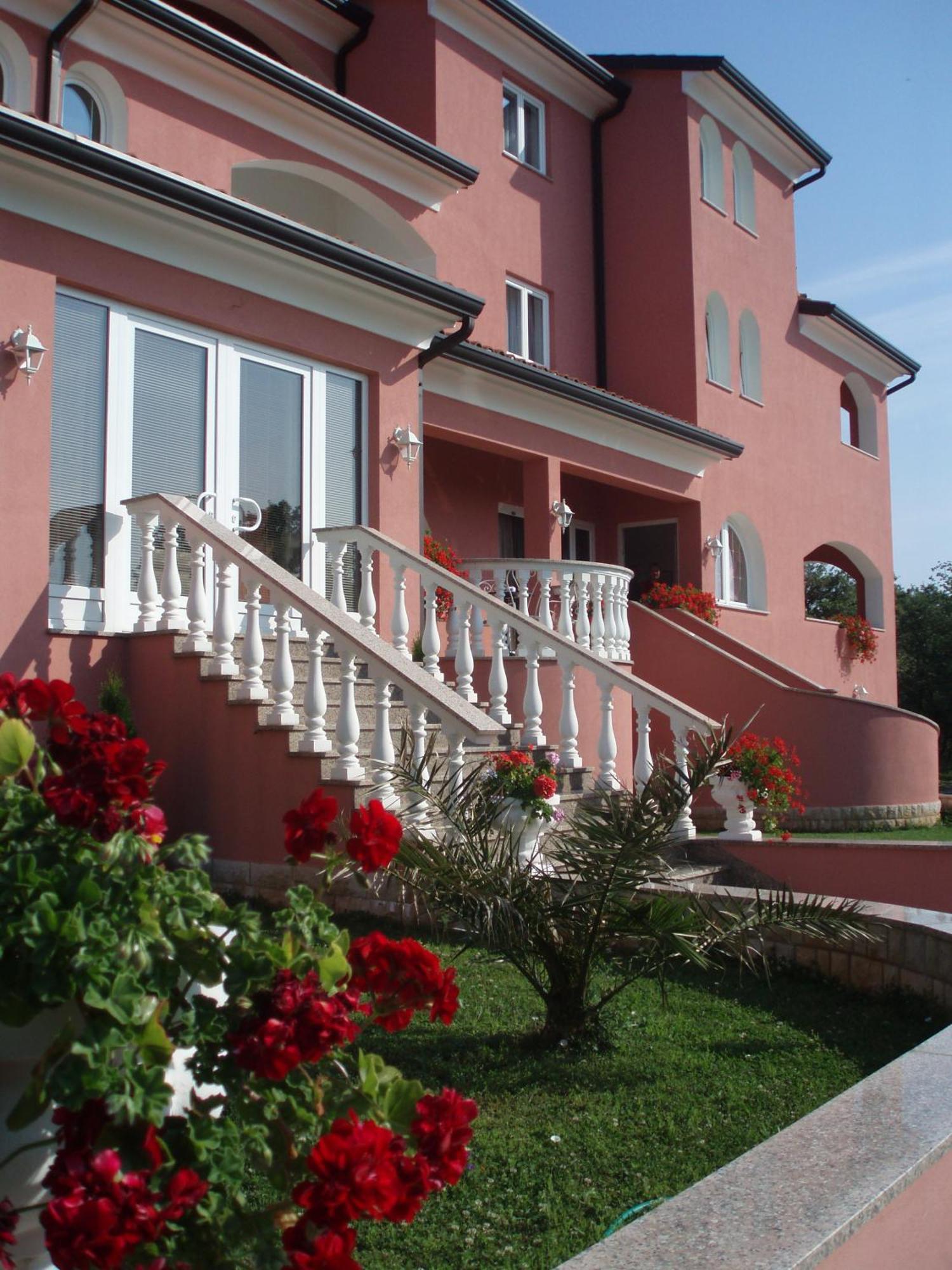 Apartments And Rooms Villa Chiara 크르니카 외부 사진